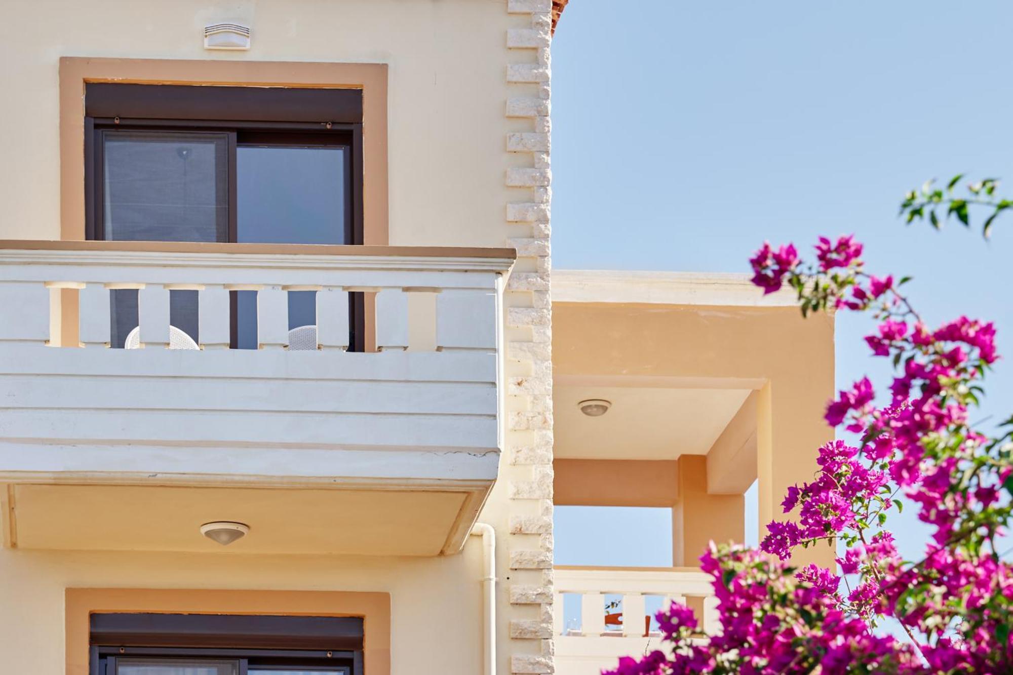 Villa Gereoudis Seaview Apartments-Pool & Bar Колимвари Екстериор снимка
