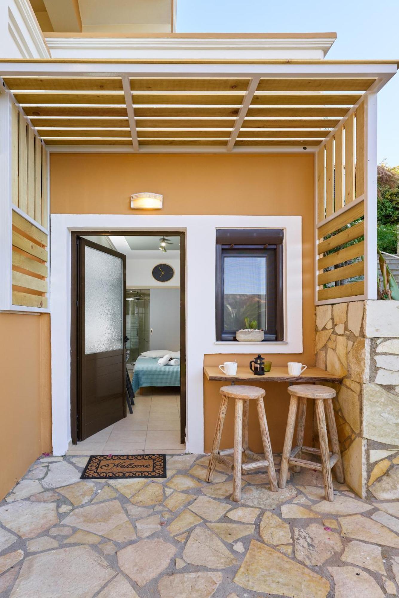 Villa Gereoudis Seaview Apartments-Pool & Bar Колимвари Екстериор снимка