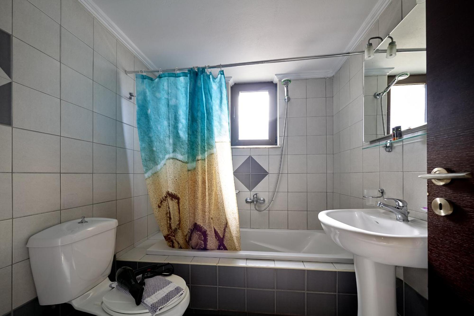 Villa Gereoudis Seaview Apartments-Pool & Bar Колимвари Екстериор снимка