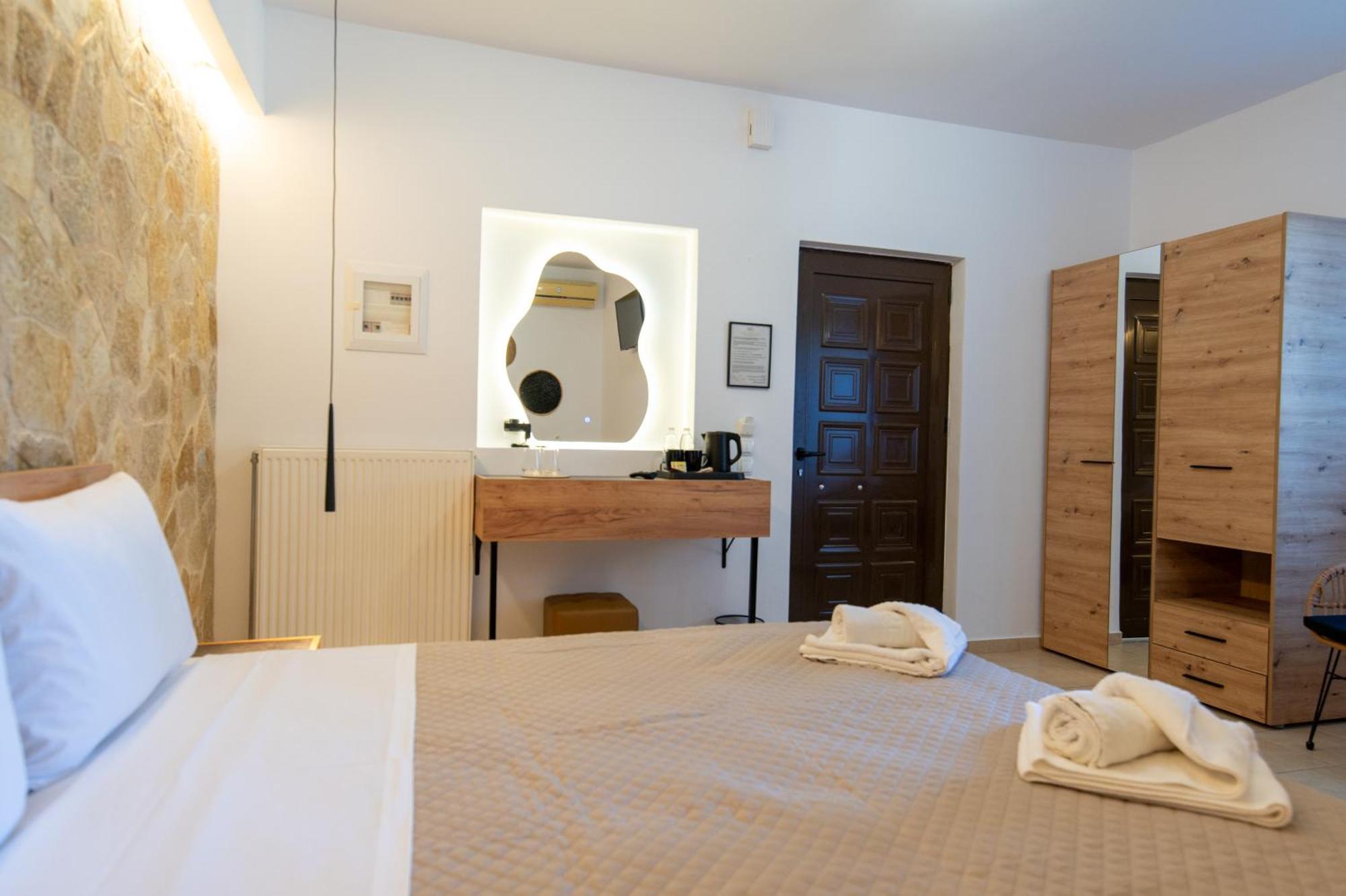 Villa Gereoudis Seaview Apartments-Pool & Bar Колимвари Екстериор снимка