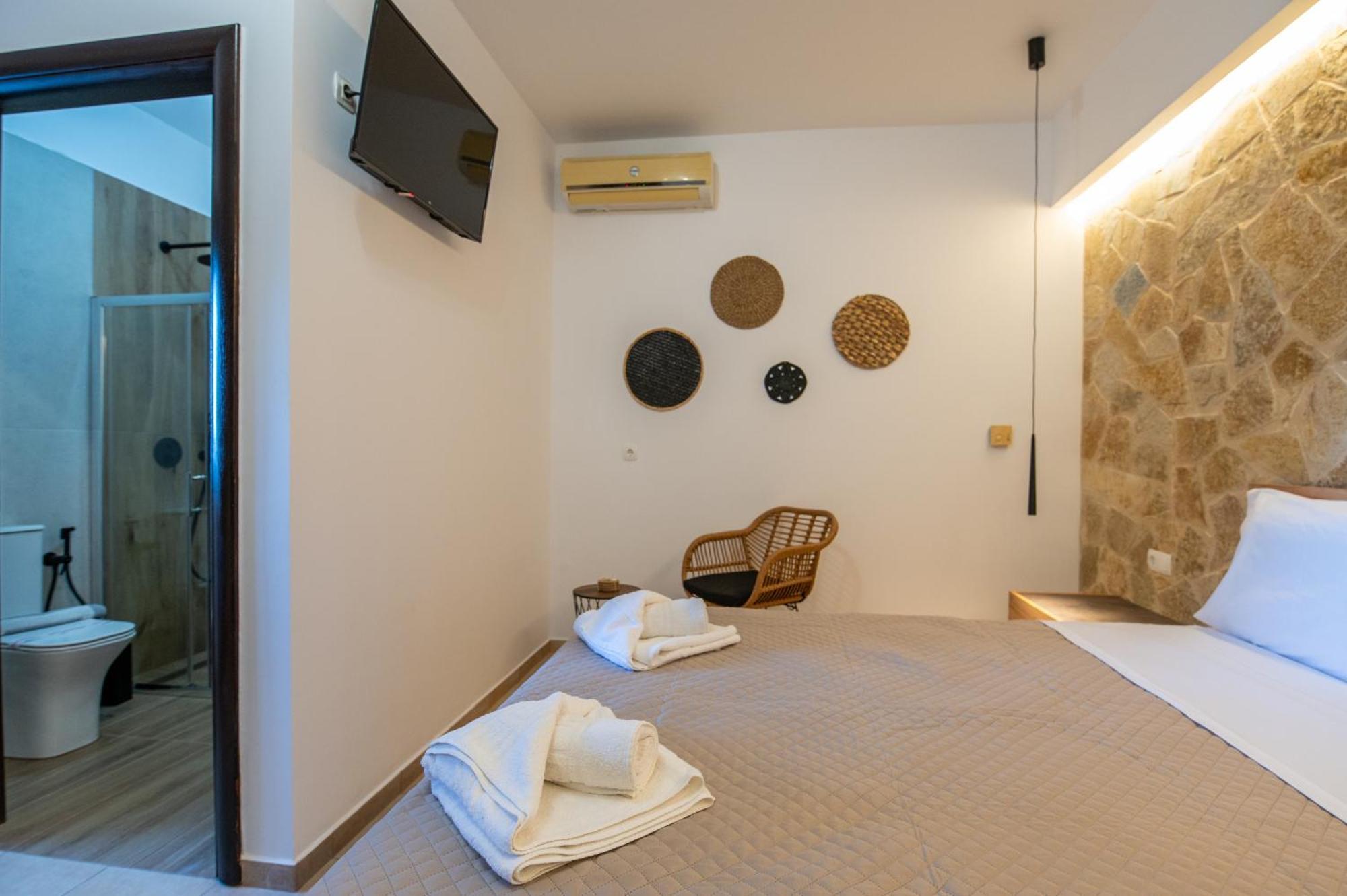 Villa Gereoudis Seaview Apartments-Pool & Bar Колимвари Екстериор снимка