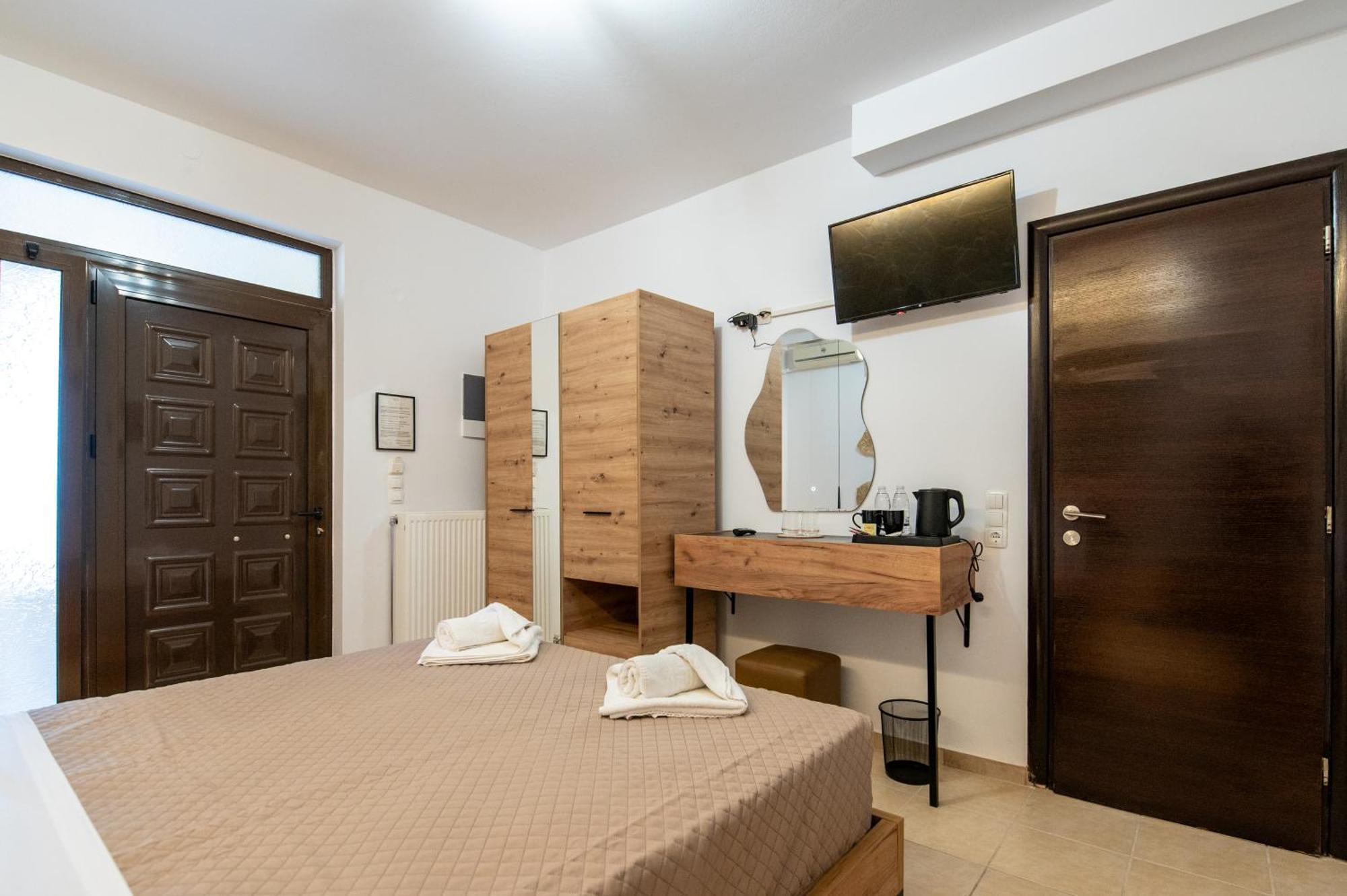 Villa Gereoudis Seaview Apartments-Pool & Bar Колимвари Екстериор снимка